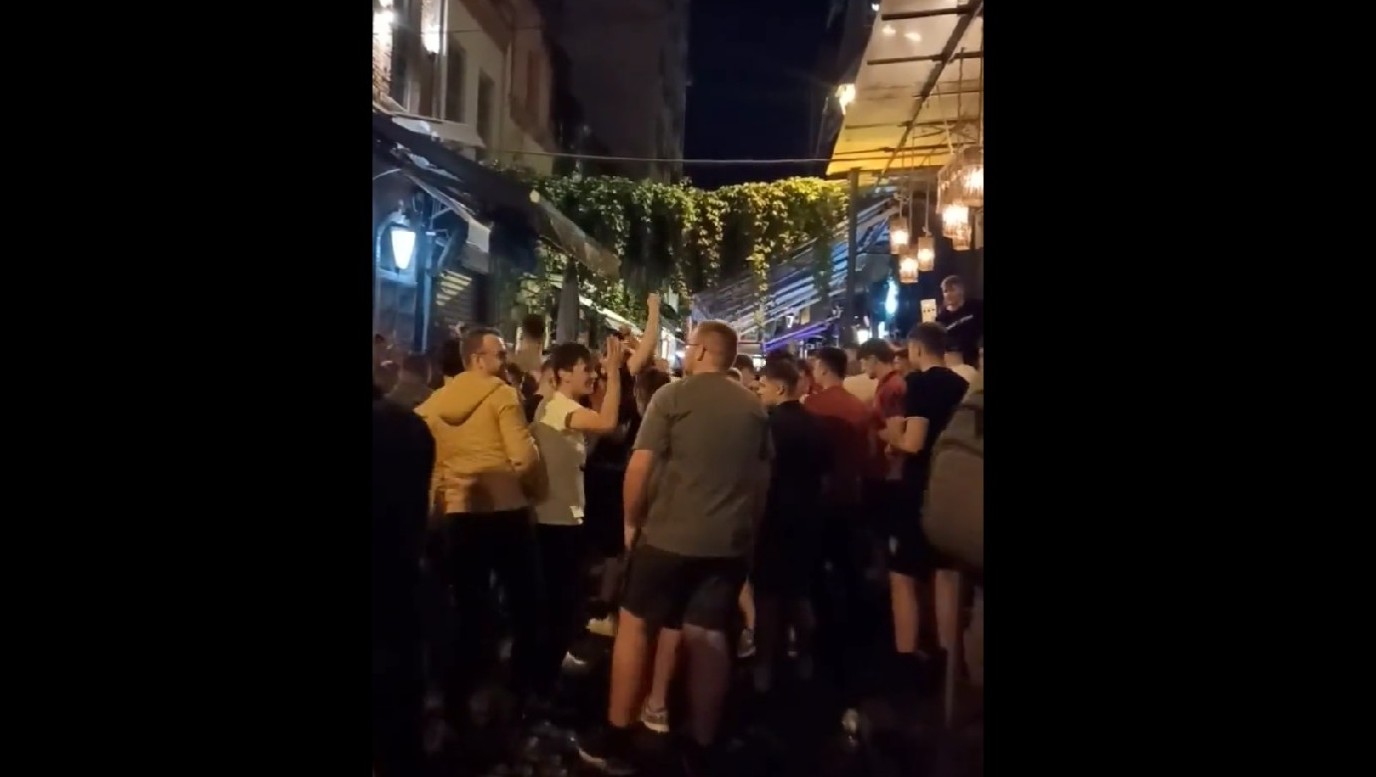 Το πάρτι των φίλων της Αμπερντίν στα Λαδάδικα (video)