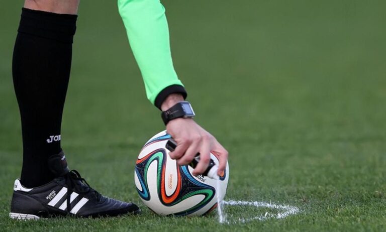 ΕΠΟ: «Τη Δευτέρα η συνάντηση Οικονόμου-διαιτητών»