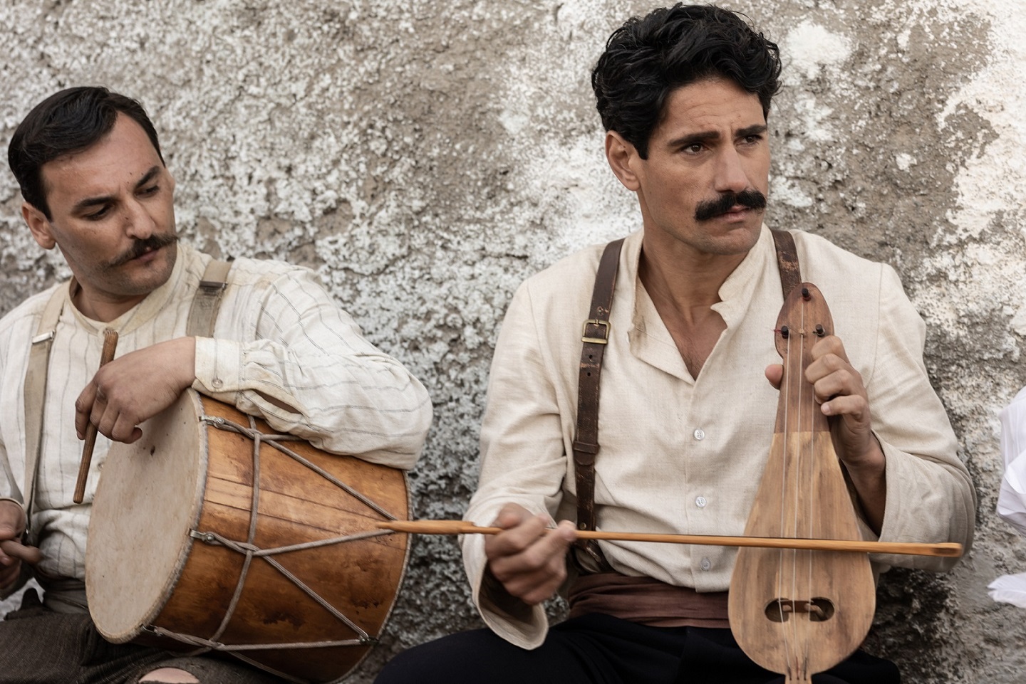 «17 Κλωστές»: Πότε κάνει πρεμιέρα η νέα σειρά του Σωτήρη Τσαφούλια (VIDEO)