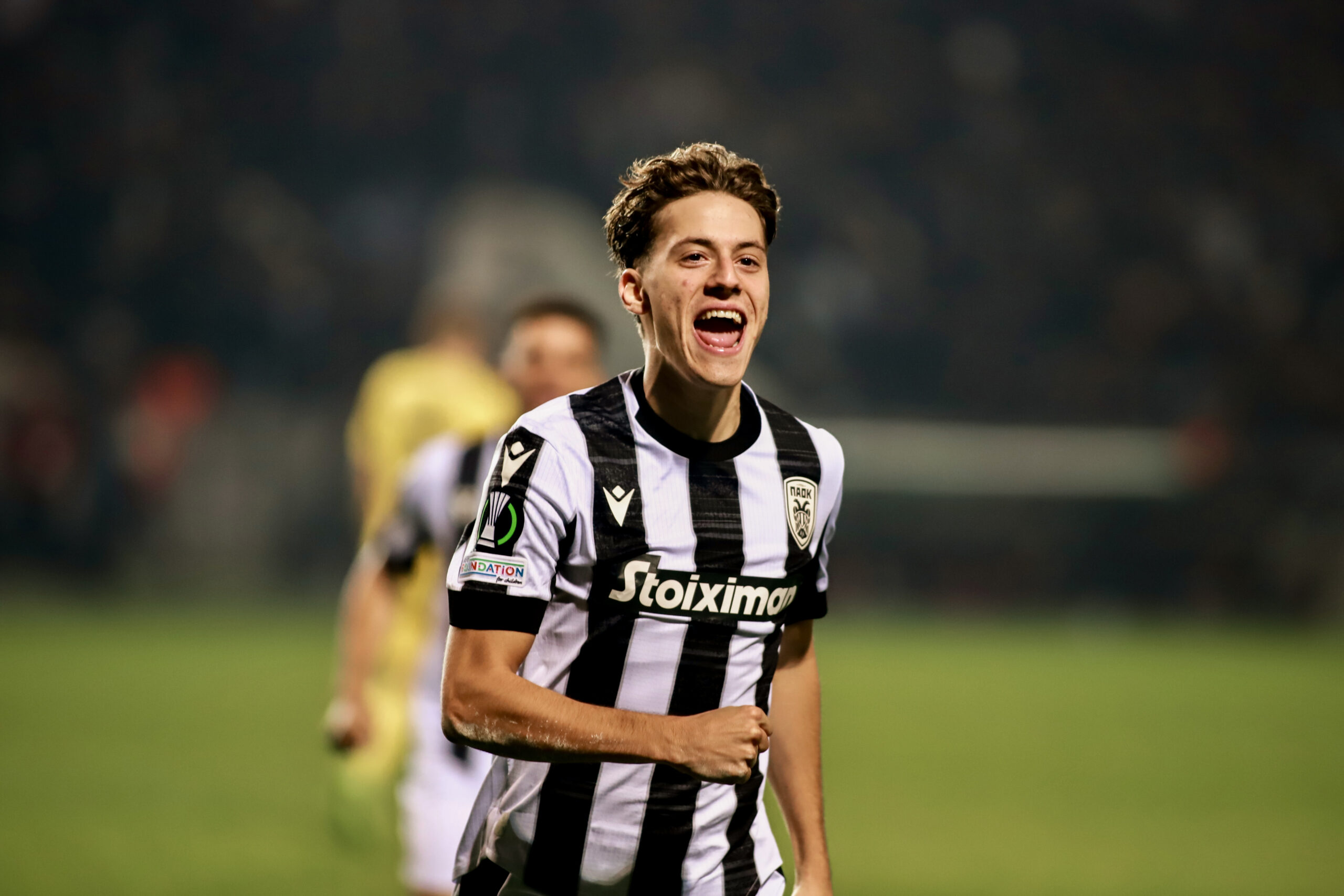 Νέες «ματιές» της Μπράιτον στον Κωνσταντέλια!