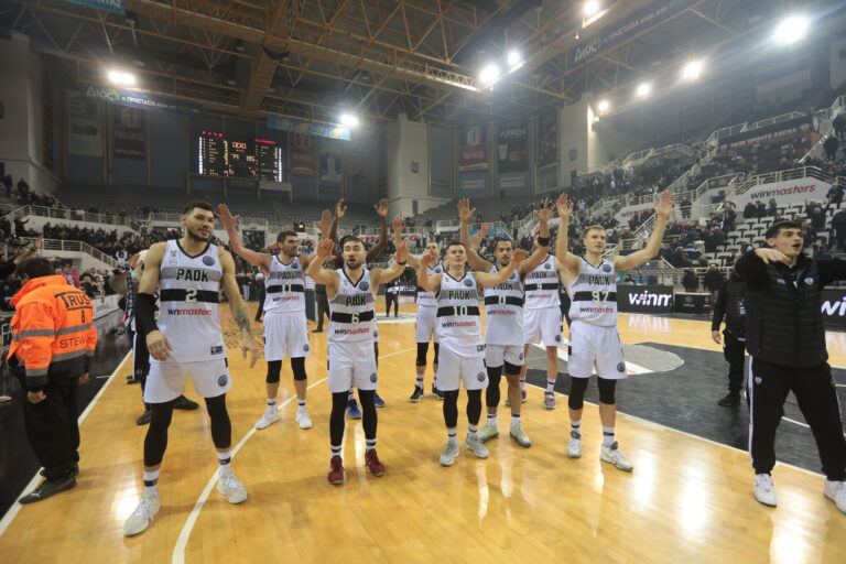 ΠΑΟΚ: Οι ευχές των παικτών μπάσκετ για το 2024 (vid)