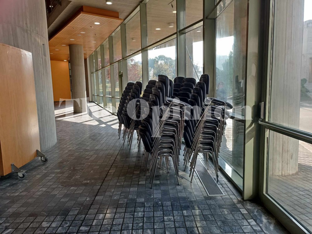 Ετοιμάζεται το δημαρχείο για την ορκωμοσία Αγγελούδη (ΦΩΤΟ)