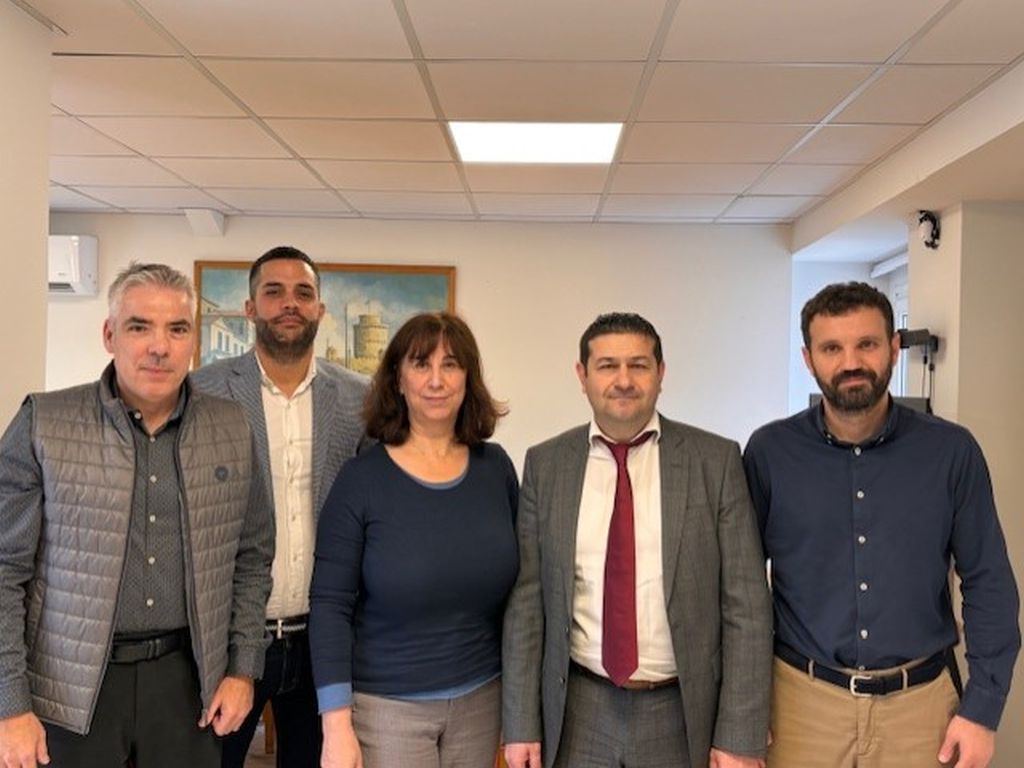 ΕΥΑΘ: Εγκαθιστά 50.000 νέα υδρόμετρα για μείωση υδάτινου αποτυπώματος