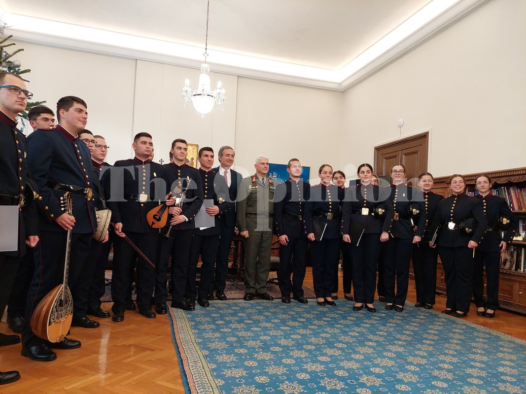 Θεσσαλονίκη: «Τα έψαλαν» στον ΥΜΑΘ και το γραφείο του Πρωθυπουργού (ΦΩΤΟ+VIDEO)