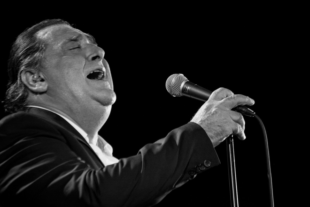 Μεγάλο αφιέρωμα του OPEN στον σπουδαίο Βασίλη Καρρά (VIDEO)