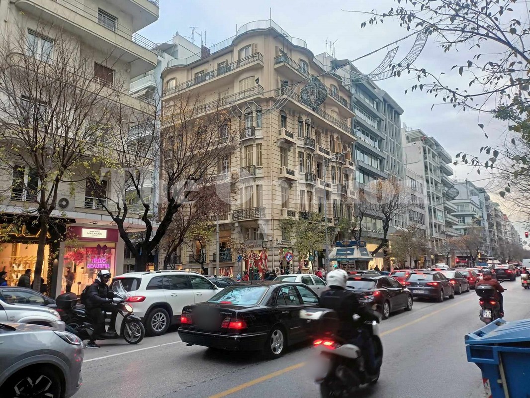 Θεσσαλονίκη: Κυκλοφοριακό «έμφραγμα» στο κέντρο για ακόμη ένα μεσημέρι (ΦΩΤΟ+VIDEO)