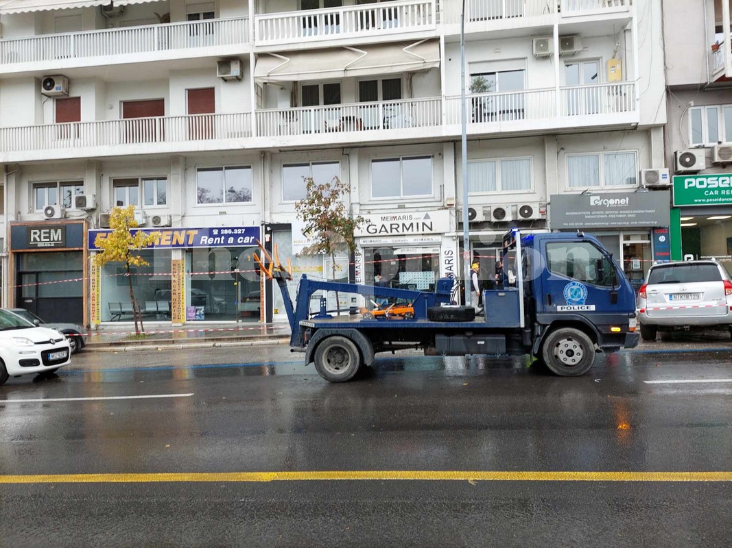 Θεσσαλονίκη: «Σηκώνουν» αυτοκίνητα από την Αγγελάκη (ΦΩΤΟ+VIDEO)