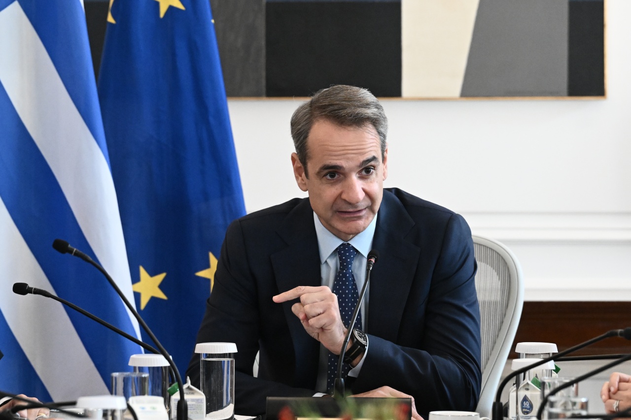 Αλλαγή πλάνων από Μητσοτάκη για ομόφυλα ζευγάρια