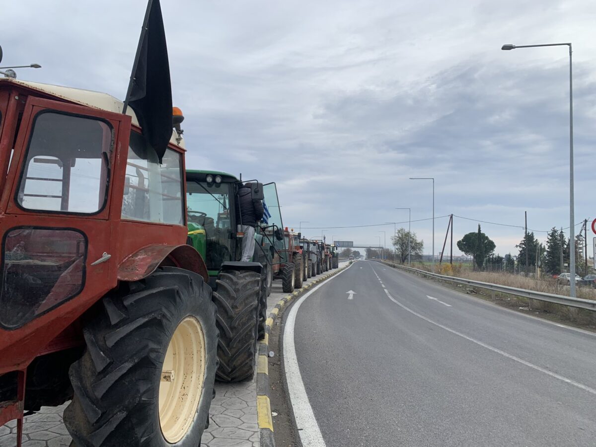 Οι αγρότες της Ημαθίας θα αποκλείσουν τον κόμβο Νησελίου στην Εγνατία