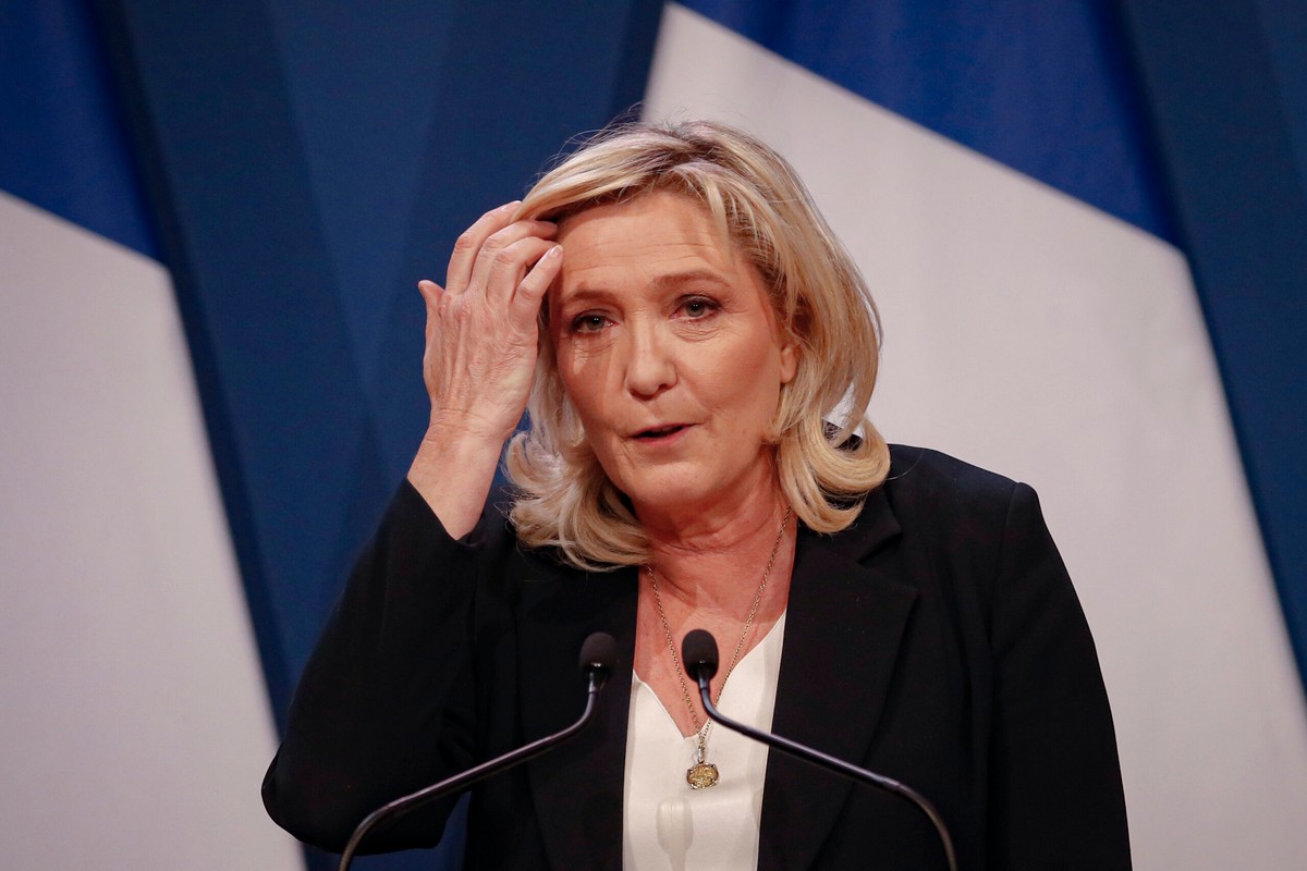 Ευρωεκλογές 2024: Στην κορυφή η Λεπέν – «Ελεύθερη πτώση» για Μακρόν