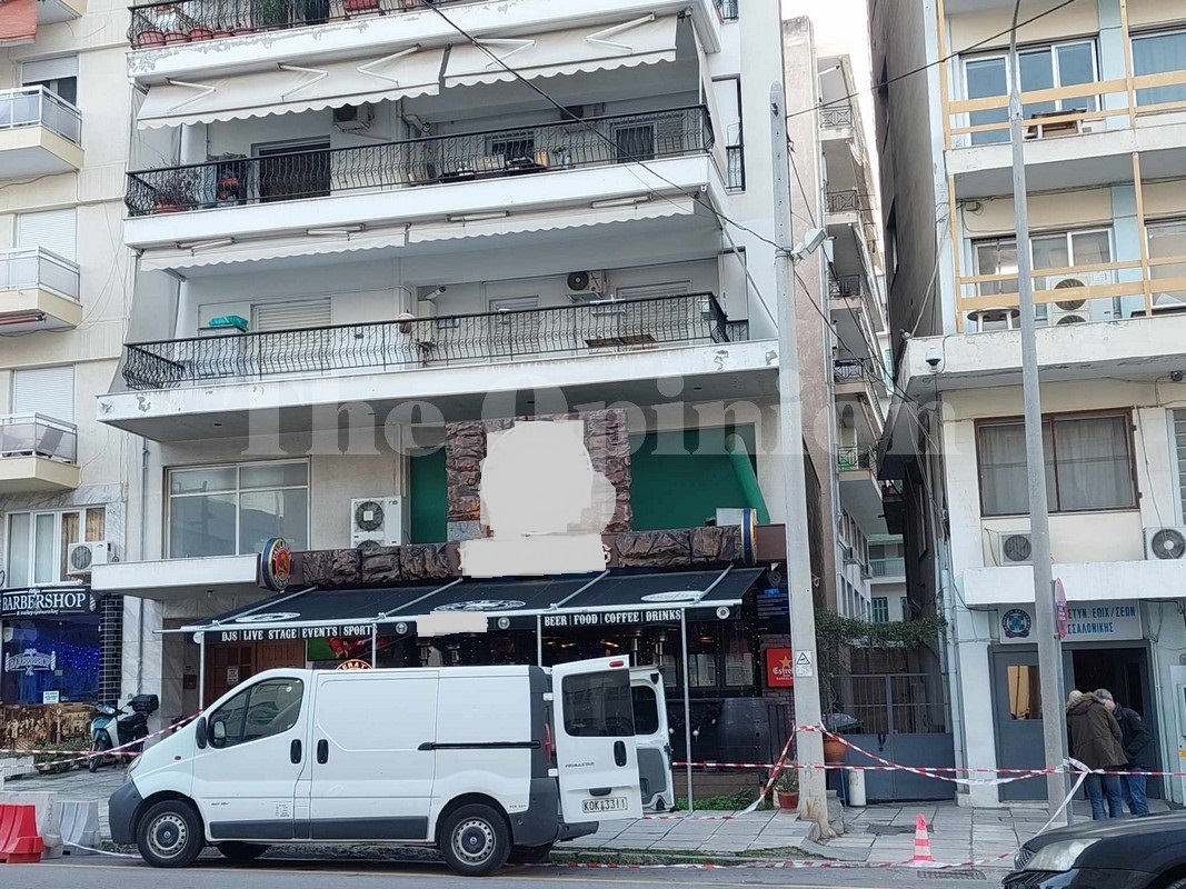 Νεκρός αστυνομικός σε μπαρ στη Θεσσαλονίκη: Μπλέχτηκε στον καβγά για να «ηρεμήσει τα πνεύματα» (ΦΩΤΟ)