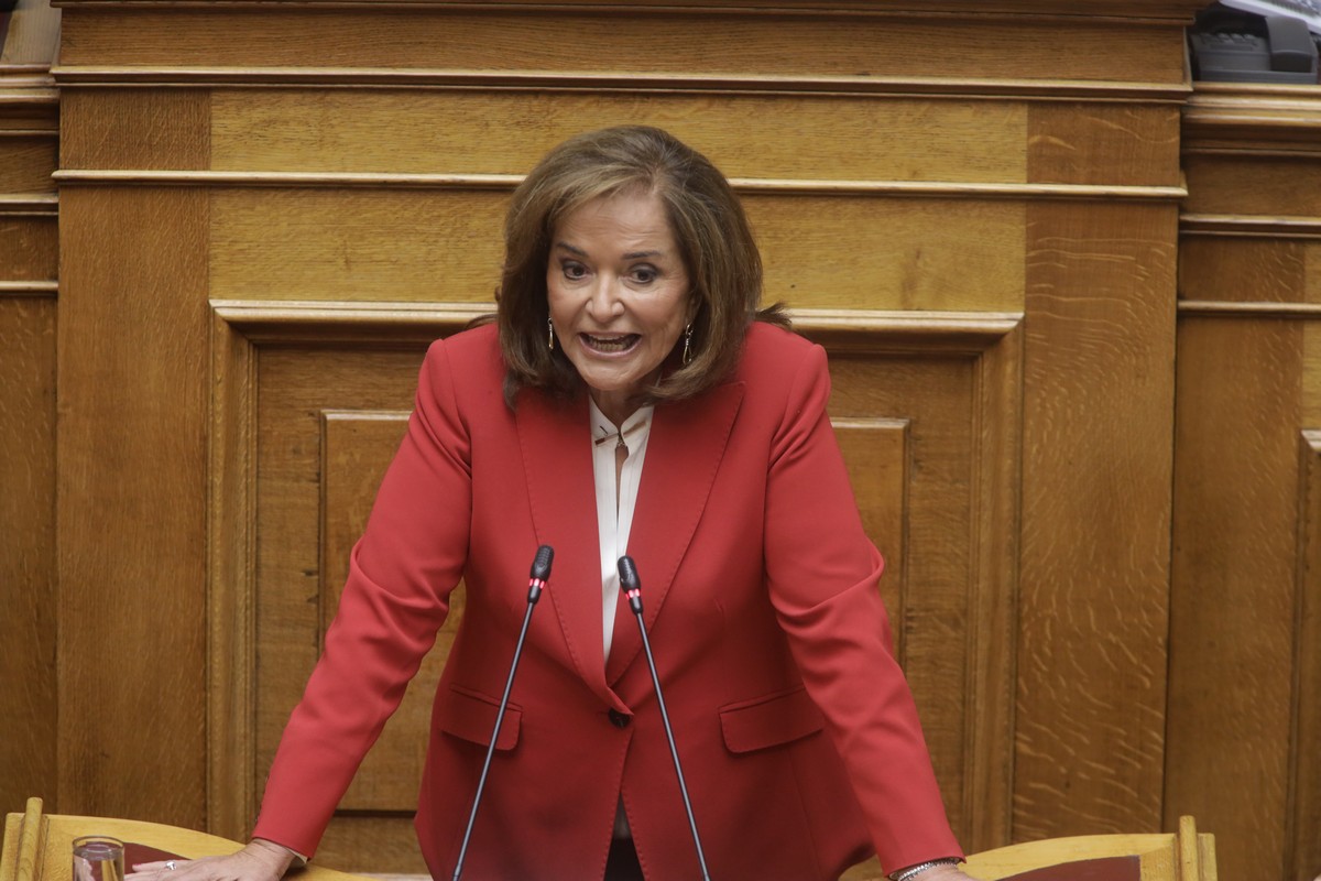 Ντόρα Μπακογιάννη προς Σαμαρά: «Είσαι λαϊκιστής»