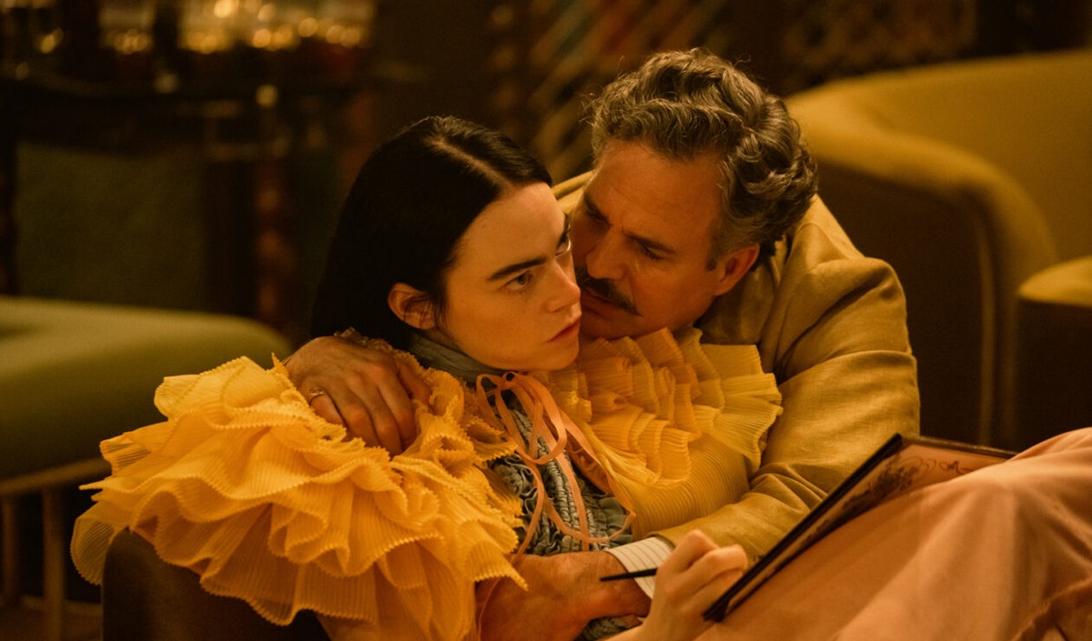 Βλέποντας Λάνθιμο ξανά και ξανά