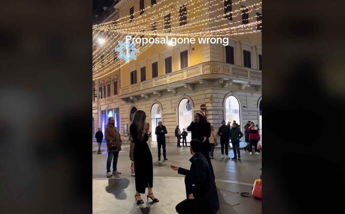 Την πήγε στη Ρώμη να της κάνει πρόταση γάμου και εκείνη του είπε «όχι» (VIDEO)