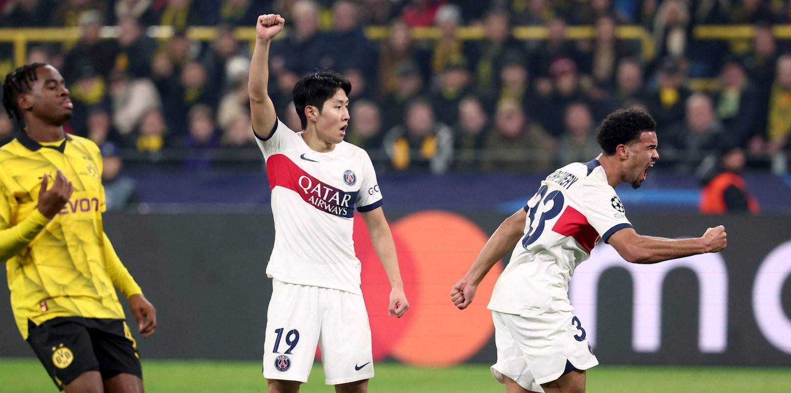 Champions League: Το απόλυτο η Μάντσεστερ Σίτι – Παρί και Πόρτο στους «16» – Στο Europa League η Μίλαν (video)