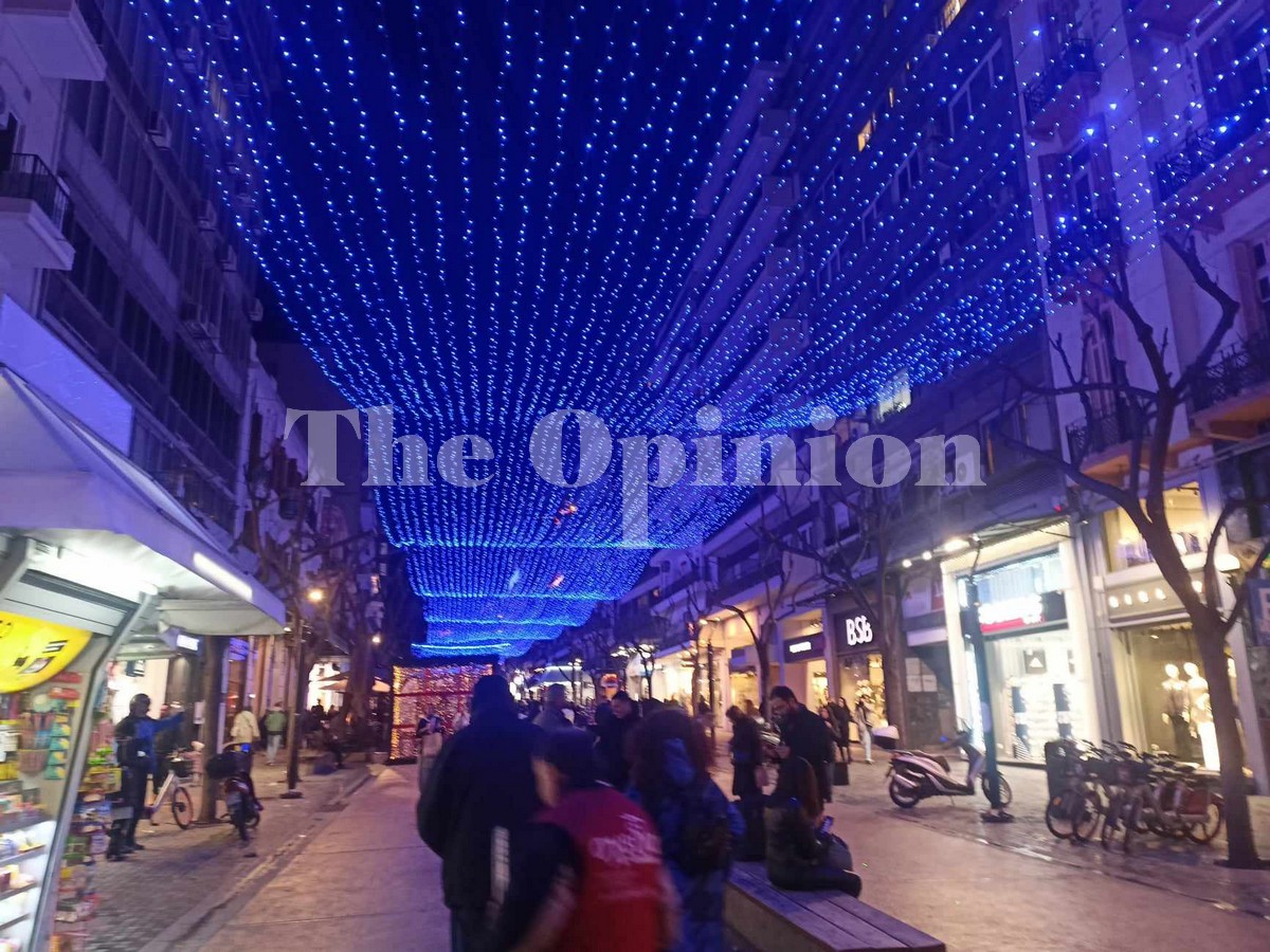 Βόλτα στη χριστουγεννιάτικη Θεσσαλονίκη (ΦΩΤΟ – VIDEO)