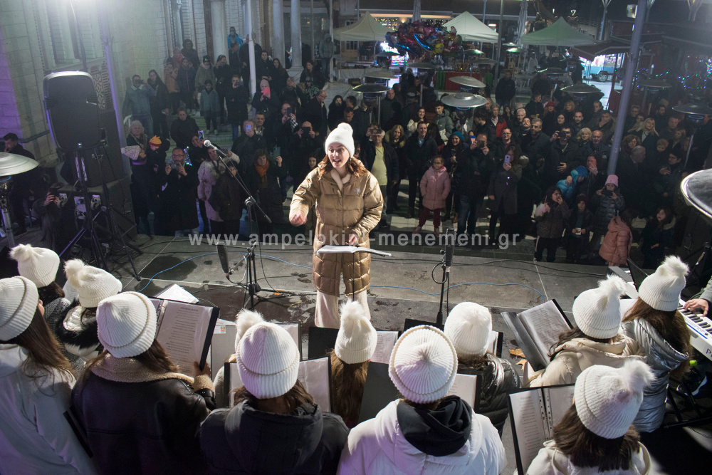 Θεσσαλονίκη: «Λαμπερά Χριστούγεννα» στον δήμο Αμπελοκήπων – Μενεμένης (ΦΩΤΟ)