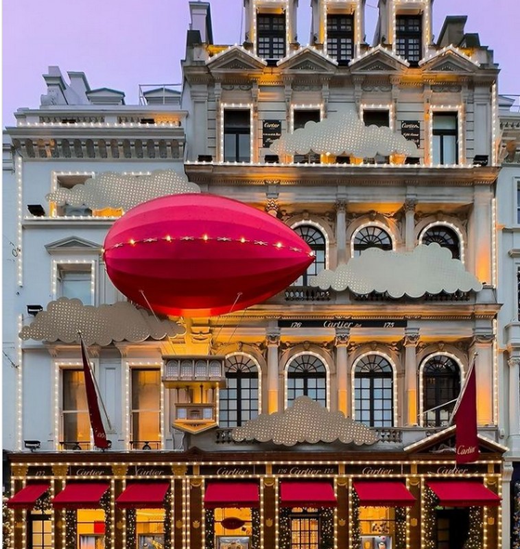 Λονδίνο: Ανελέητος ανταγωνισμός για την πιο θεαματική εορταστική διακόσμηση