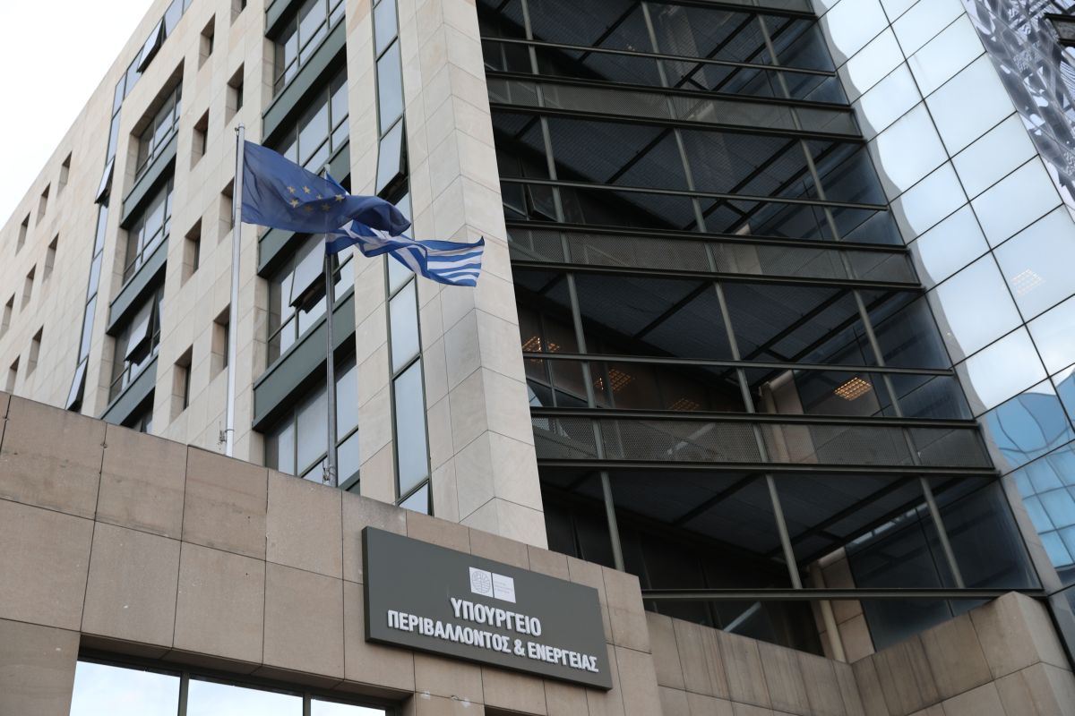 Οι βασικοί άξονες του νέου εργασιακού νομοσχεδίου