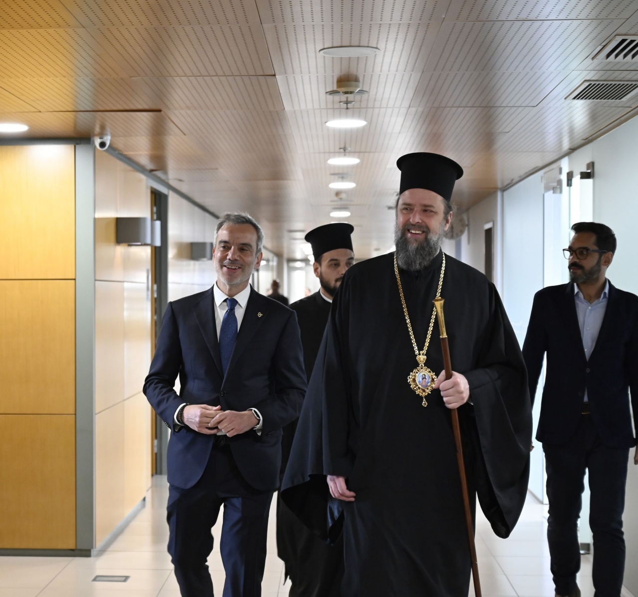 Στο δημαρχείο Θεσσαλονίκης ο νέος Μητροπολίτης Φιλόθεος (ΦΩΤΟ)