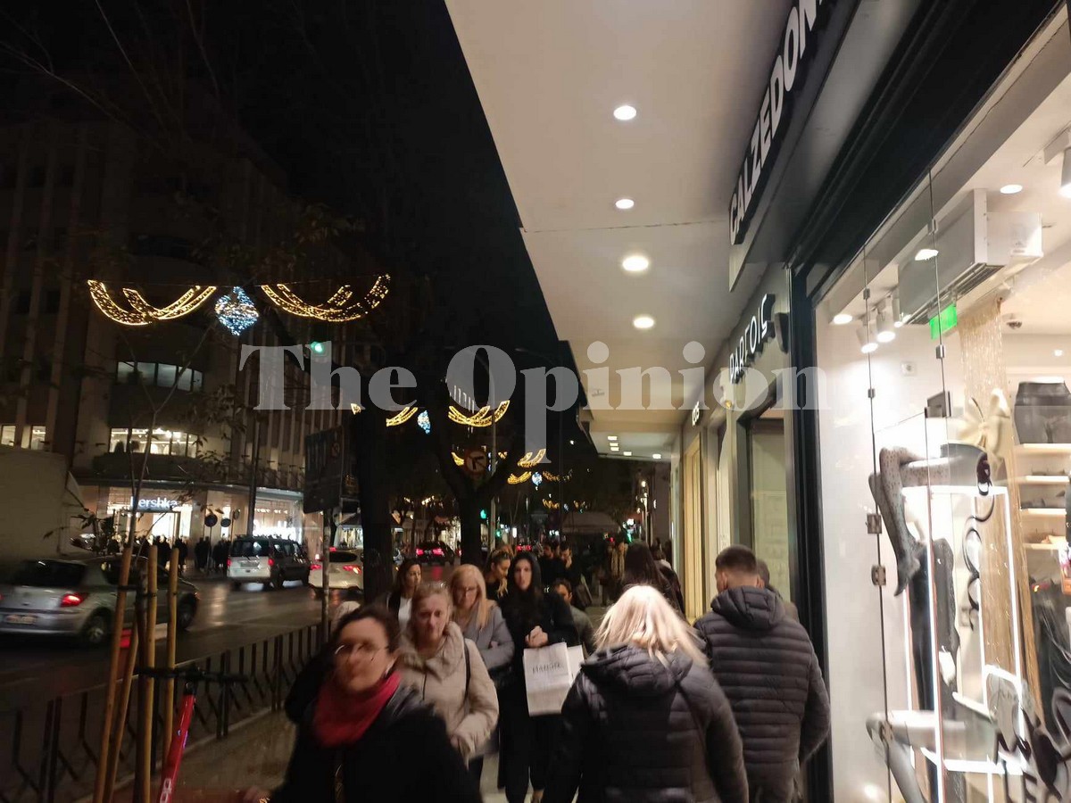 «Φωτίζουμε τη νύχτα της πόλης»: Ανοιχτά καταστήματα έως τα μεσάνυχτα στη «Λευκή Νύχτα» της Θεσσαλονίκης