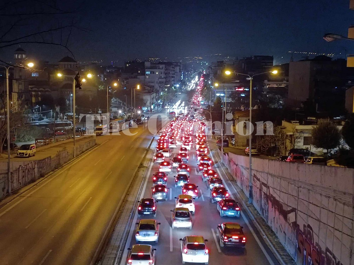 FLYOVER: Ατελείωτο το μποτιλιάρισμα στην Θεσσαλονίκη (ΦΩΤΟ-VIDEO)