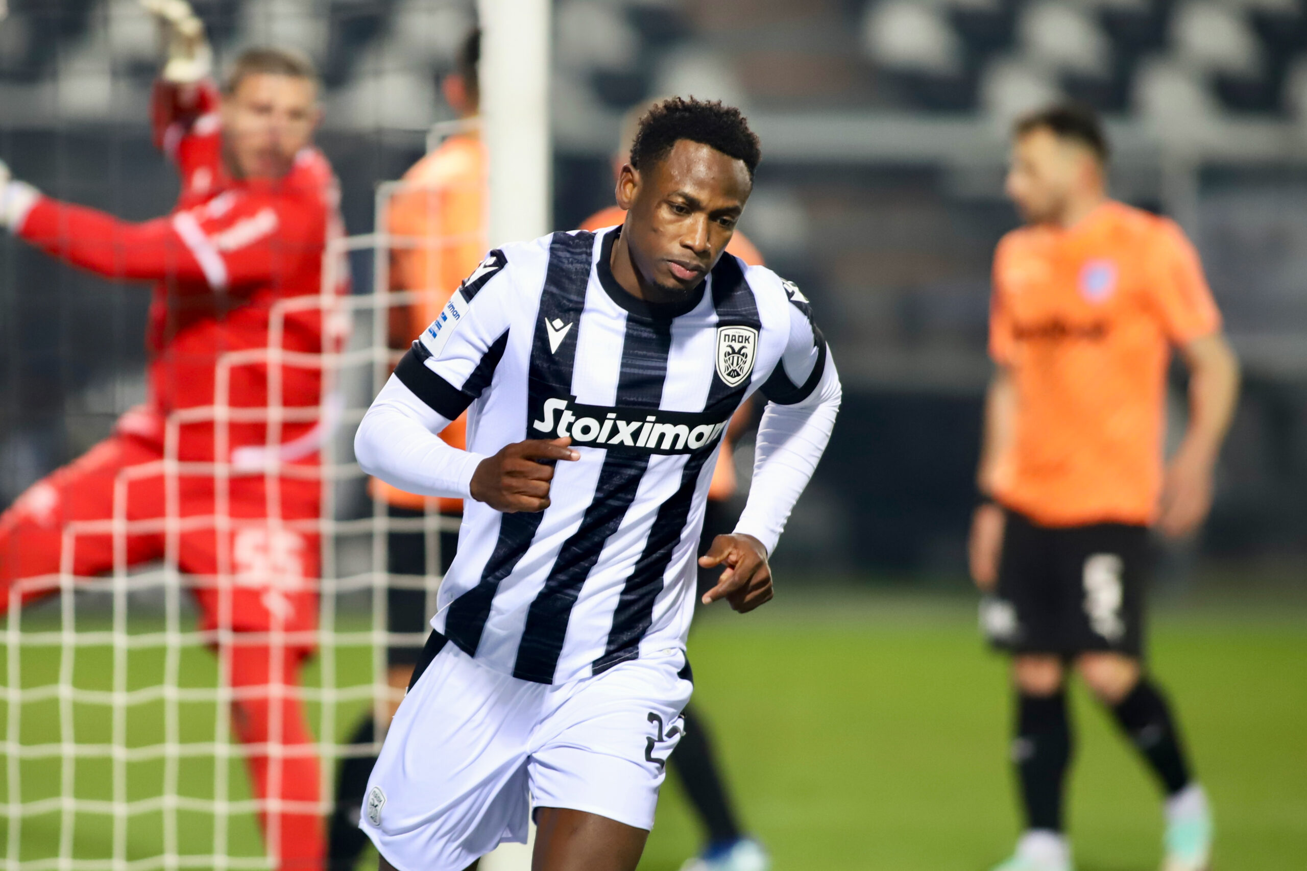 O Σαμάτα έφυγε, ο Μπάμπα είναι εδώ για τον ΠΑΟΚ