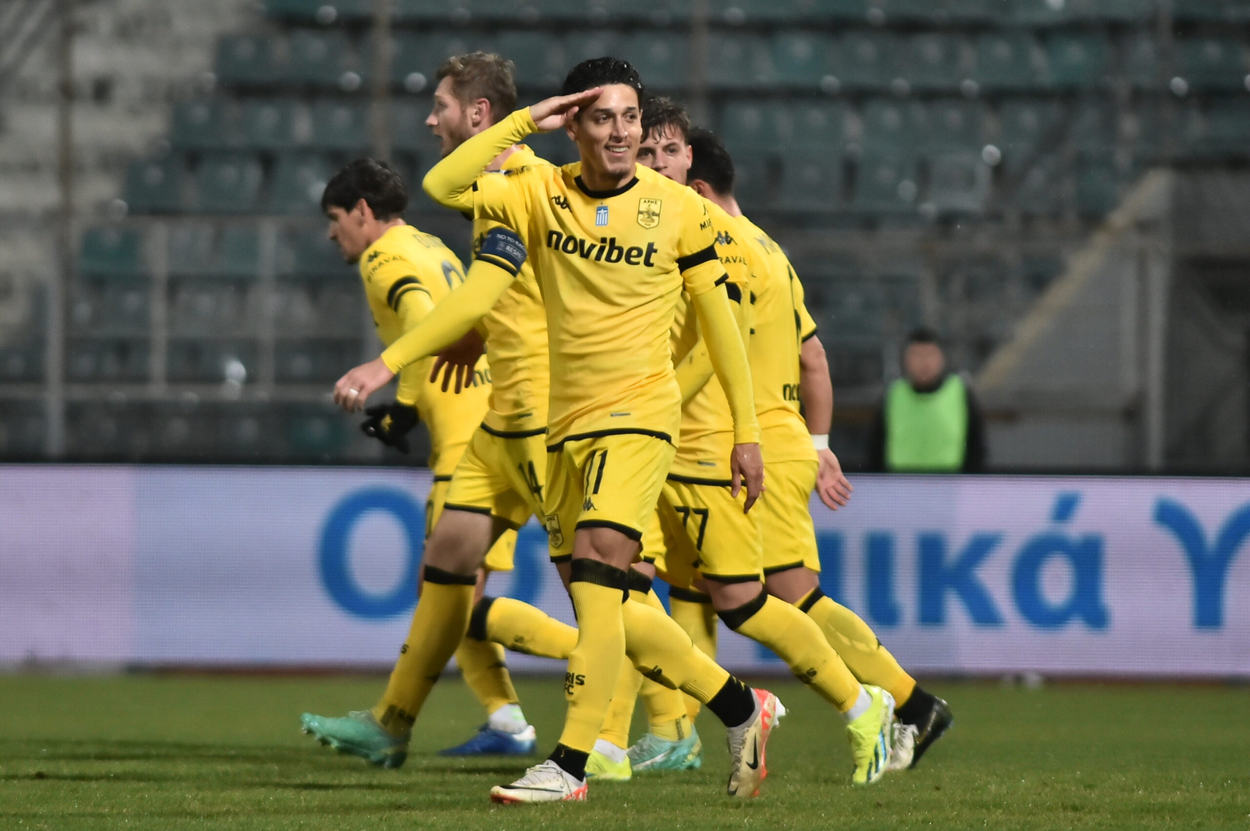 Άρης: Χωρίς τον κόσμο του στο Αγρίνιο