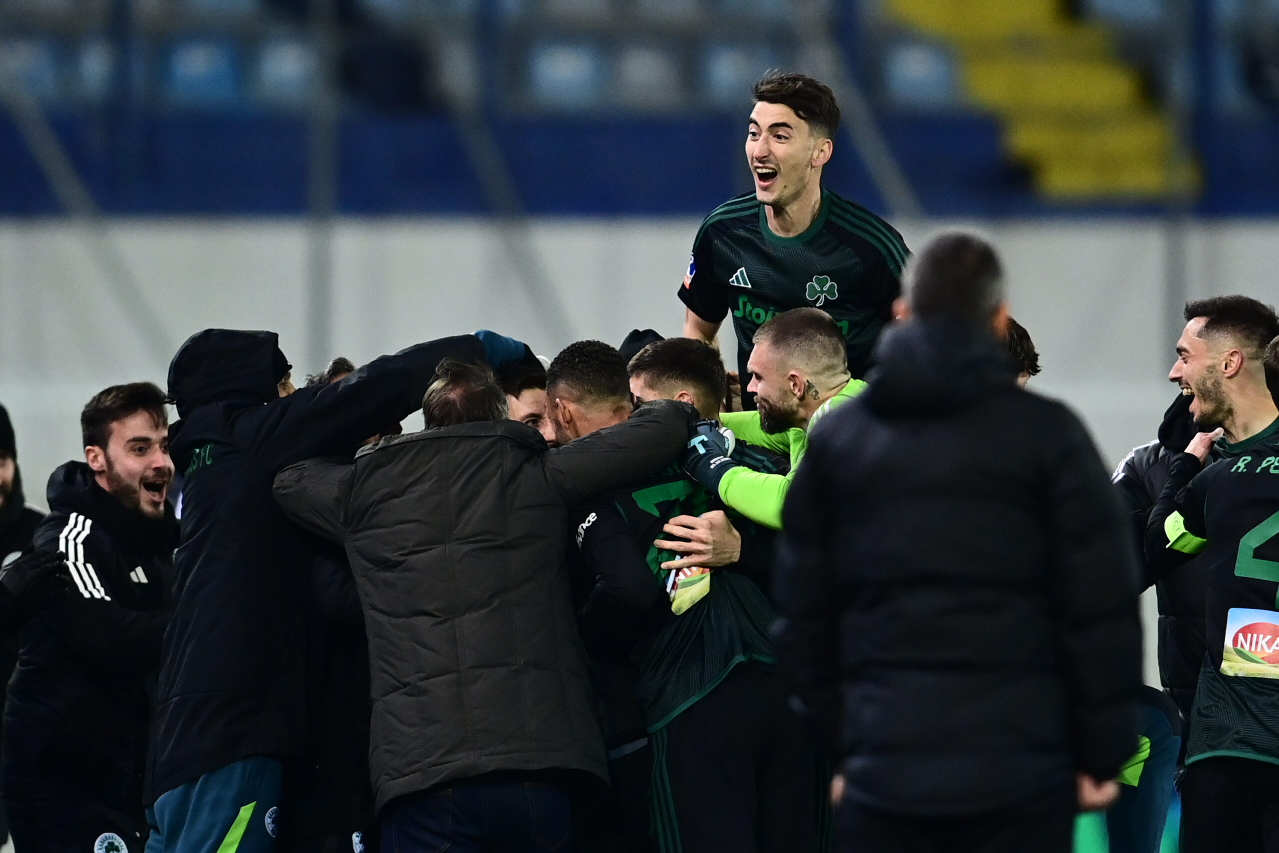 Ατρόμητος-Παναθηναϊκός 0-2 (2-3): Ανέτρεψε το σκορ με «buzzer beater» και «πέταξε» για τους «4» (video)