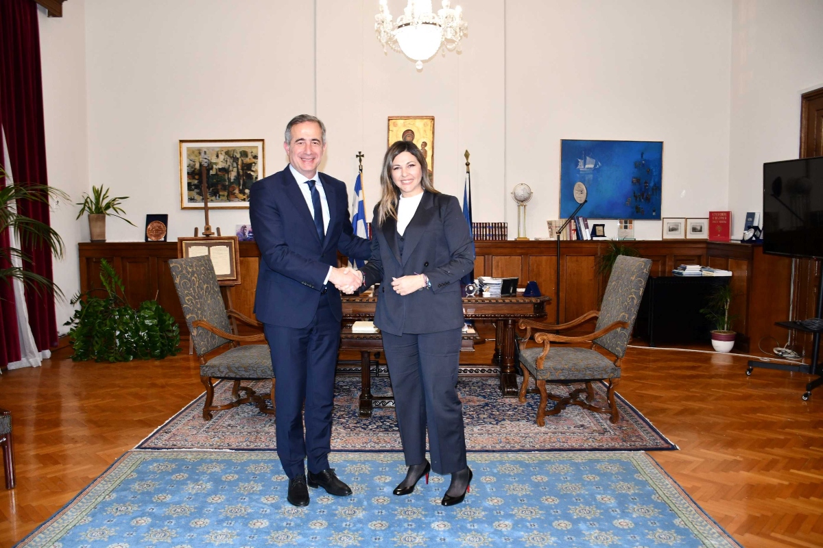 Συνάντηση Κωνσταντινίδη – Ζαχαράκη: Στο επίκεντρο το δημογραφικό πρόβλημα στη Βόρεια Ελλάδα