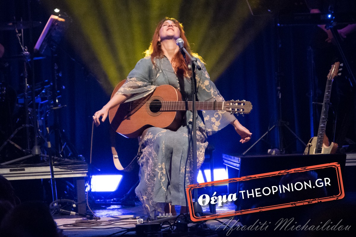 Η Μαρία Παπαγεωργίου ζωντάνεψε το σύμπαν του Θάνου Μικρούτσικου