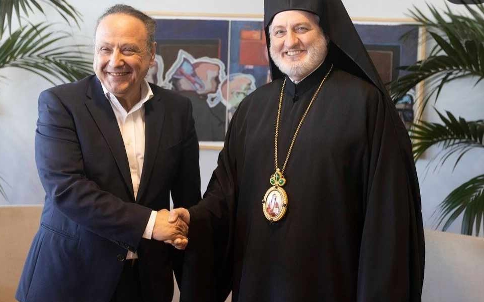 Συνάντηση Αγγελούδη -Ελπιδοφόρου – «Βαθιά εκκλησιαστική πόλη η Θεσσαλονίκη»
