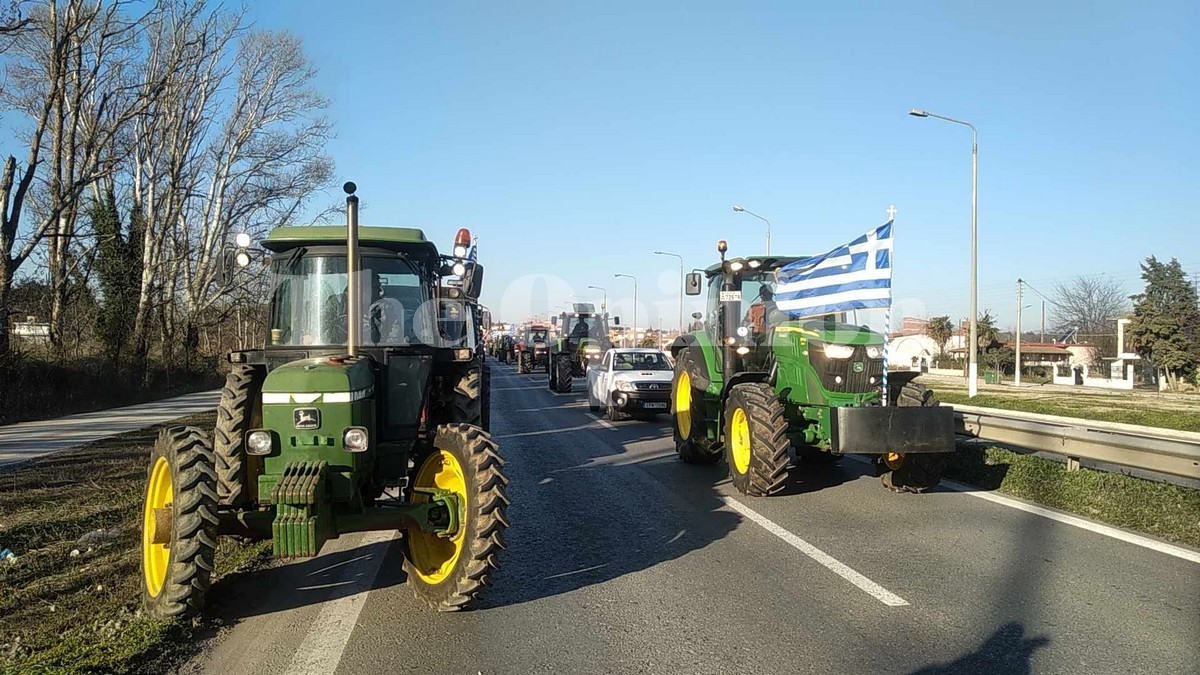 Από τη Χαλκηδόνα ξεκινούν οι πρώτοι αγρότες για το κέντρο της Θεσσαλονίκης (ΦΩΤΟ+VIDEO)