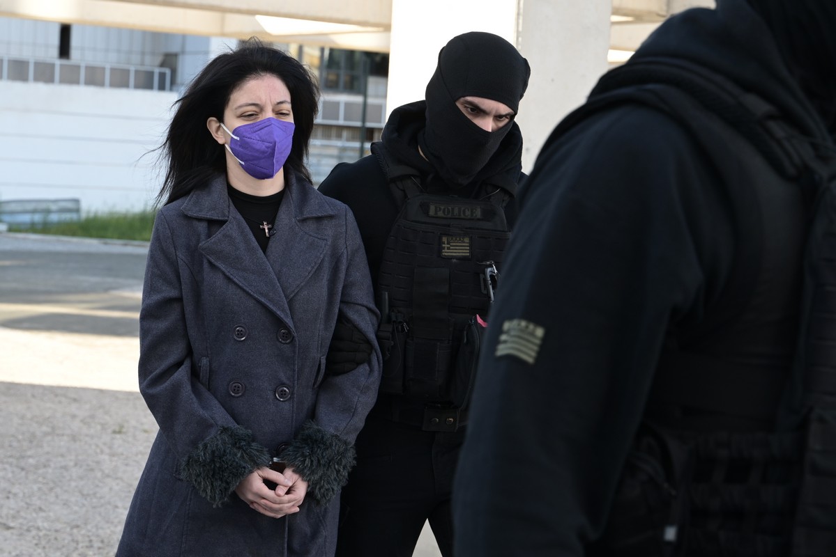 Κολωνός: Ένοχη η μητέρα της 12χρονης για όλες τις κατηγορίες ζήτησε η εισαγγελέας