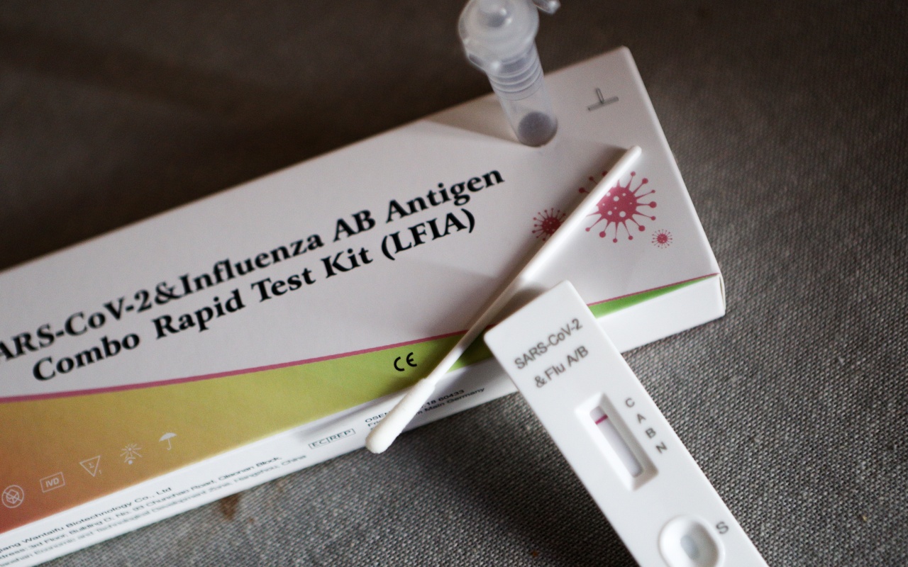 Μείωση θανάτων από κορονοϊό – Αυξημένοι οι δείκτες της γρίπης