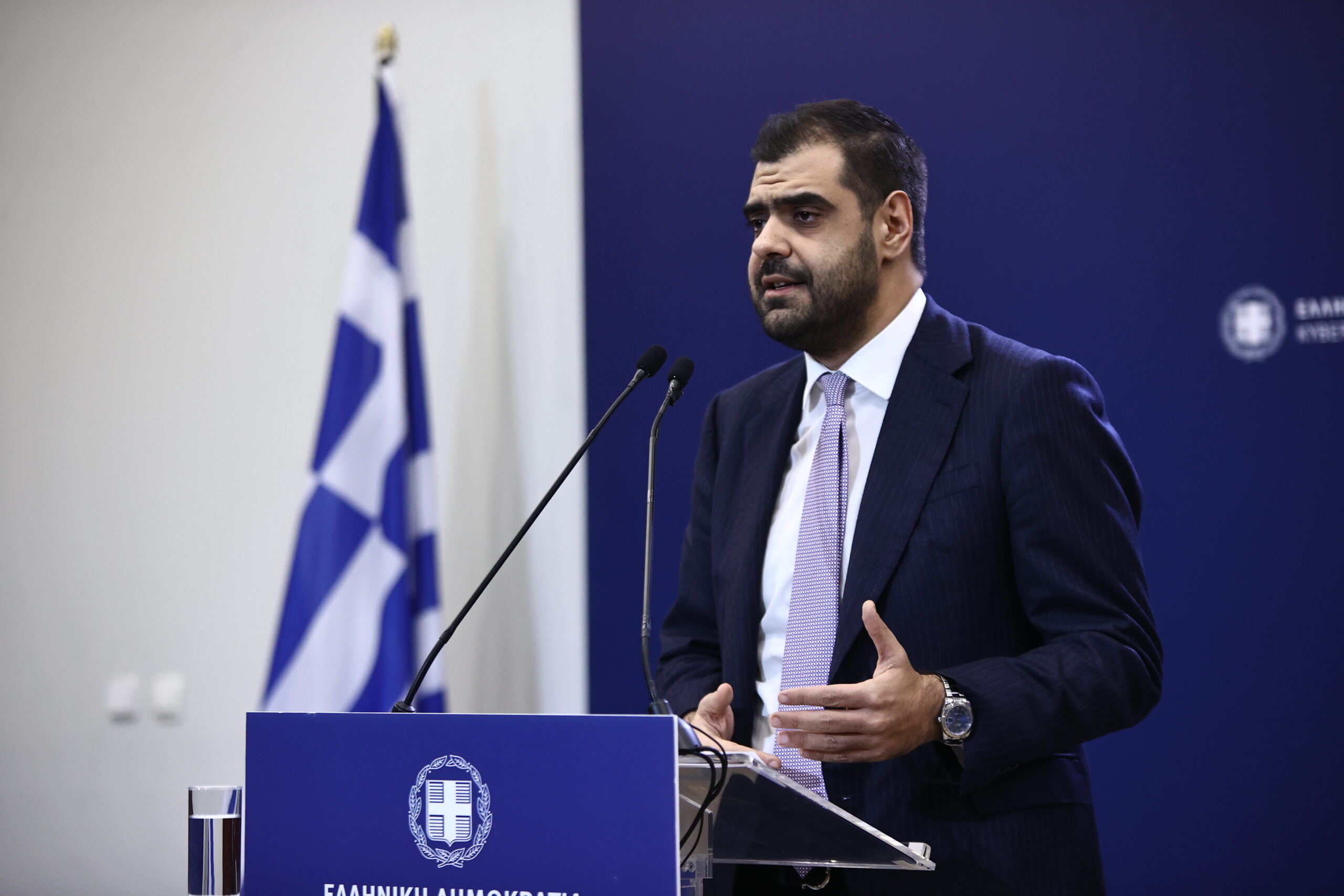 Μαρινάκης για βανδαλισμό τρακτέρ: Καλούμε όλα τα κόμματα να καταδικάσουν