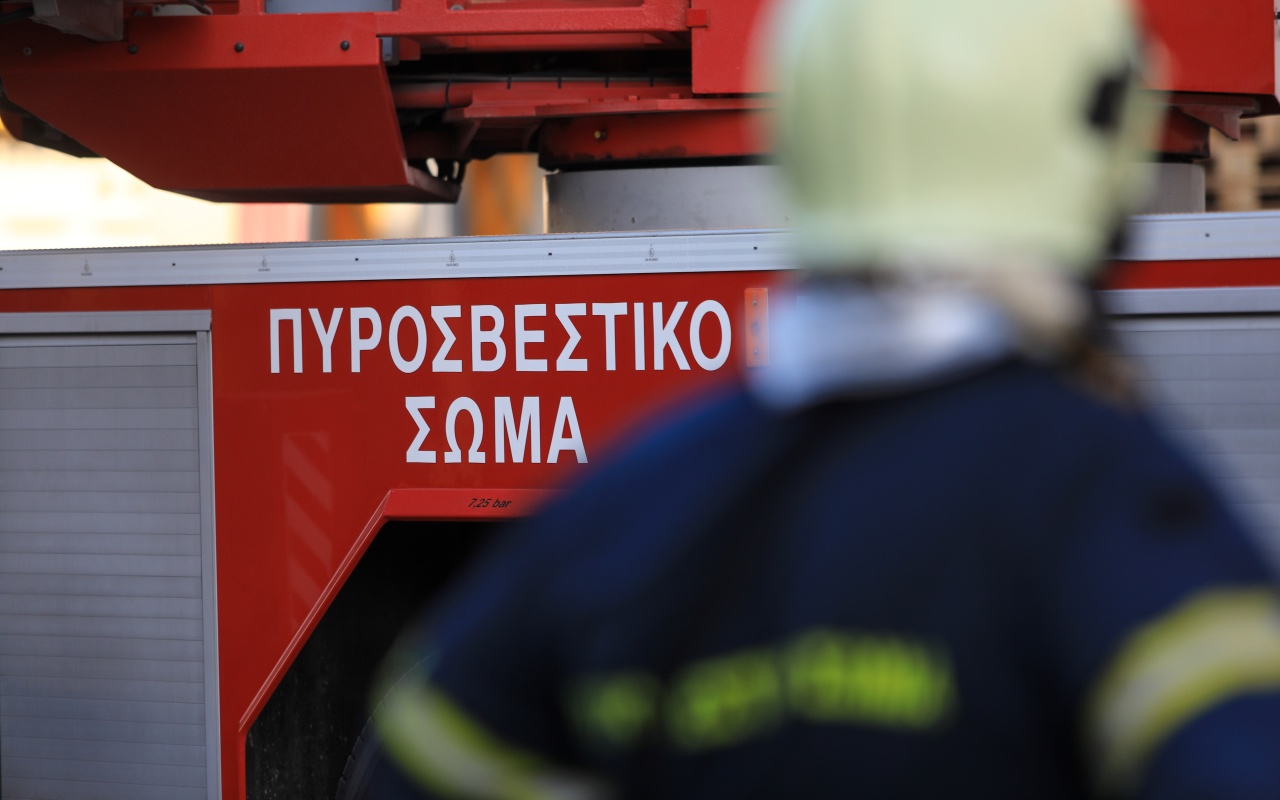 Σέρρες: Οριοθετήθηκε η φωτιά στο εργοστάσιο πέλλετ