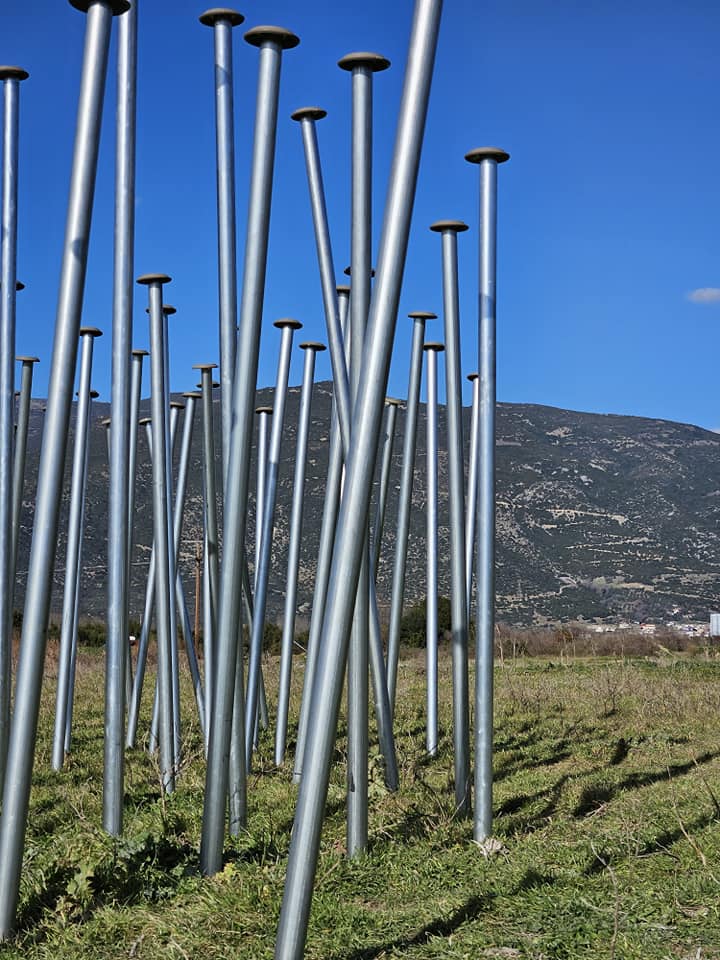 Αδιαφορεί το υπουργείο Πολιτισμού για τα «58 Καρφιά» στα Τέμπη