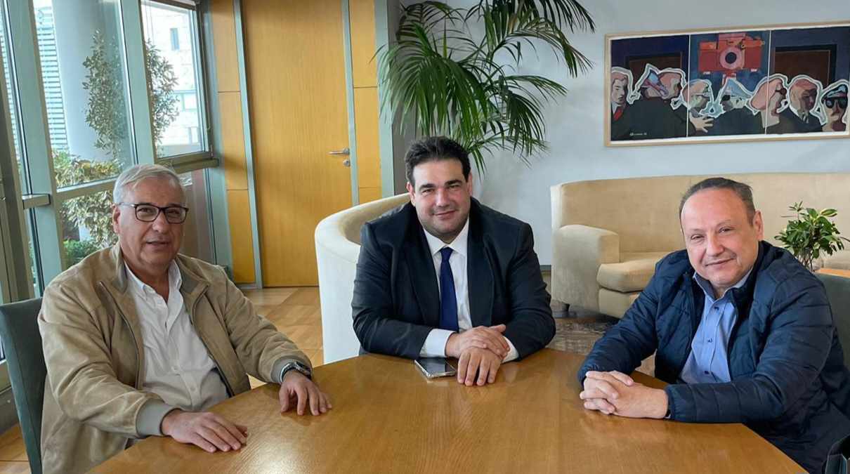 Τετ α τετ Αγγελούδη με Λιβάνιο και Σταυριανουδάκη για το ζήτημα της σχολικής στέγης