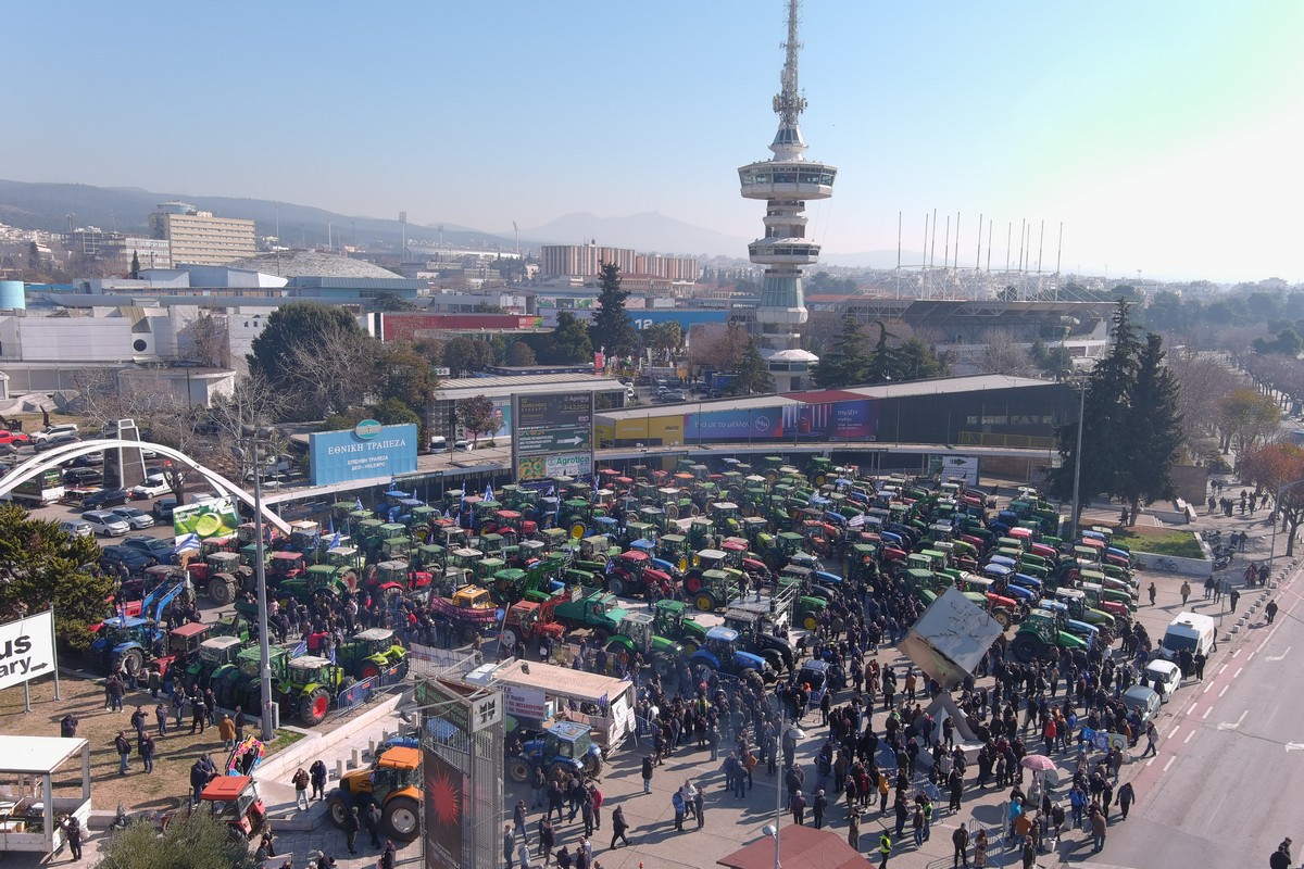 Το… τρακτέρ του Flyover στο κέντρο της Θεσσαλονίκης