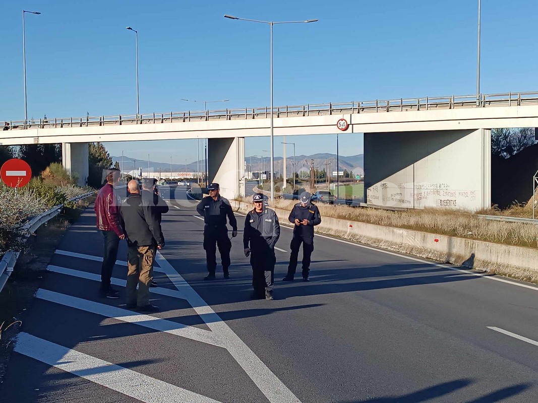 Κλείνουν δρόμους και τελωνεία – Διορία στην κυβέρνηση – Τι αποφάσισαν οι αγρότες (ΦΩΤΟ)