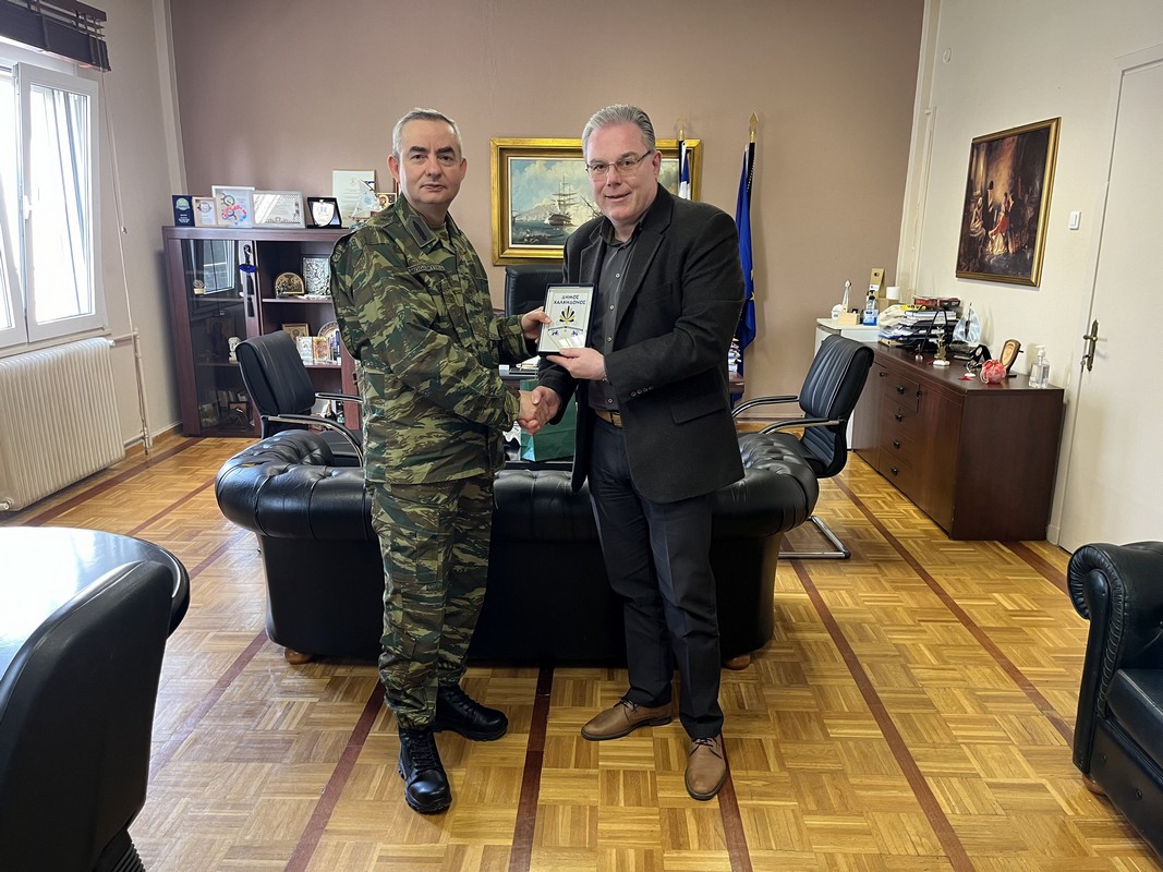 Συνάντηση του δημάρχου Χαλκηδόνος με τον διοικητή της ΑΣΔΥΣ – Τι συζητήθηκε