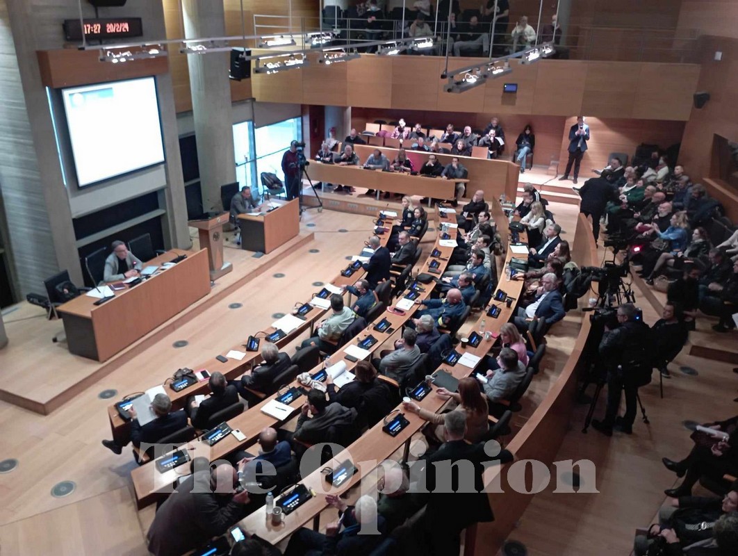 Η έλλειψη σχεδιασμού και τα προβλήματα του FlyOver στο επίκεντρο του δημοτικού συμβουλίου