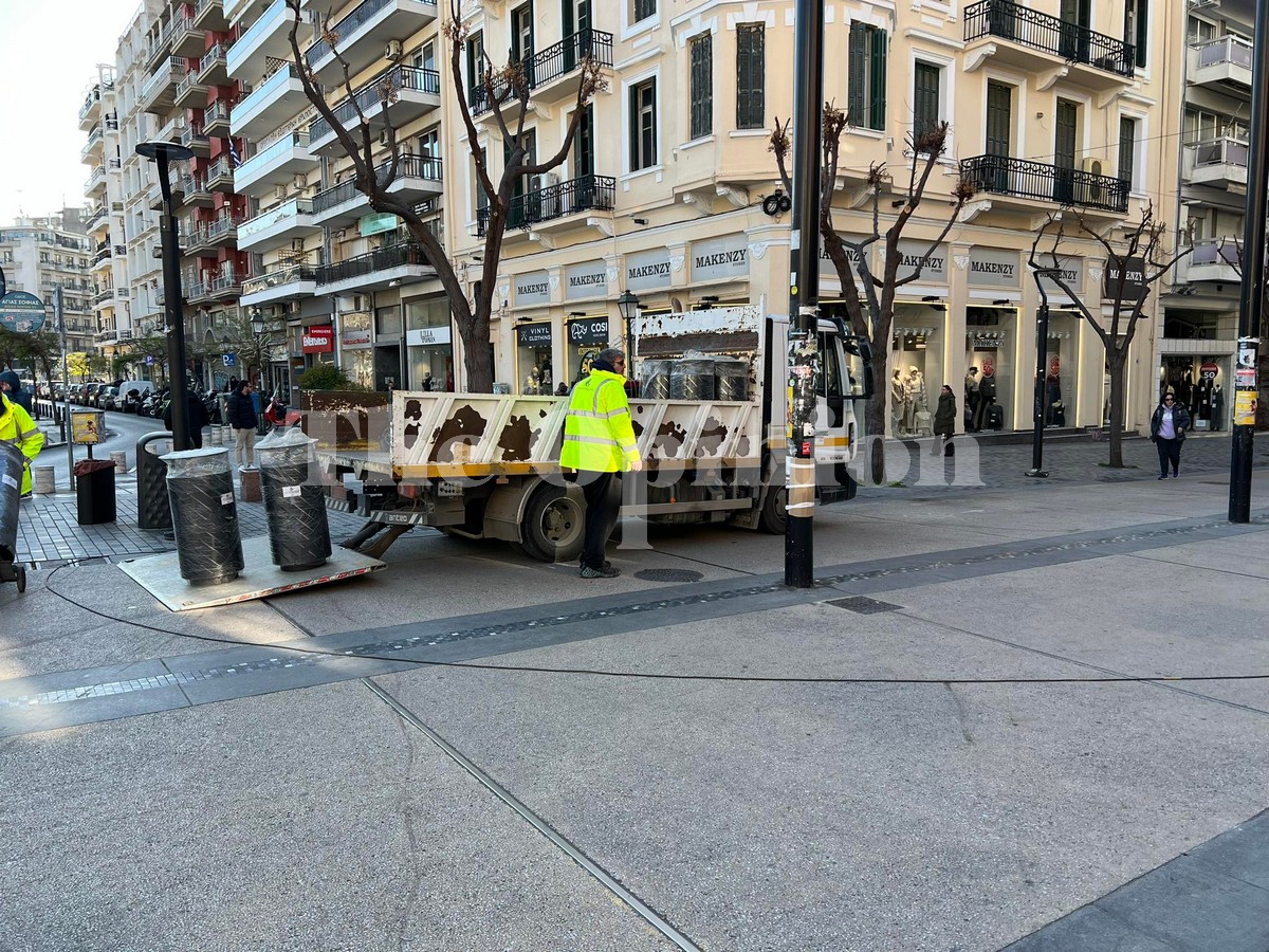 Αντικαταστάθηκαν υπόγειοι κάδοι στο κέντρο της Θεσσαλονίκης