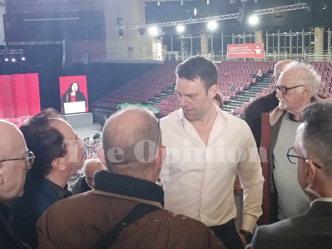 Selfies Κασσελάκη με συνέδρους – Οι ατάκες στο Κόκκινο (ΦΩΤΟ+VIDEO)