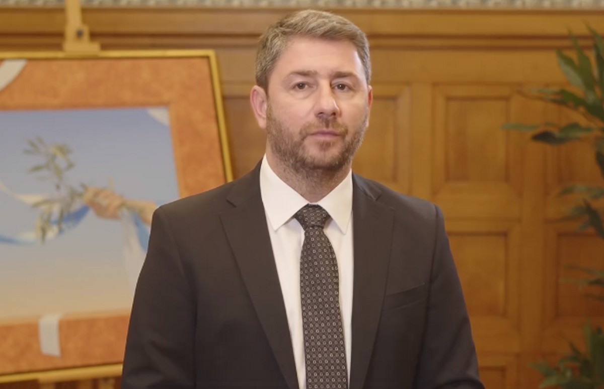 «Δεν υπάρχουν λόγια, υπάρχουν όμως ευθύνες» – Το μήνυμα Ανδρουλάκη για τα Τέμπη (VIDEO)