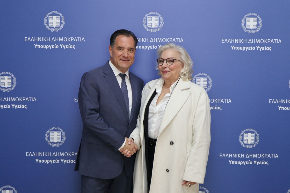 Γεωργιάδης: Συνάντηση με την πρώτη ασθενή που της συνταγογραφήθηκε σκεύασμα φαρμακευτικής κάνναβης