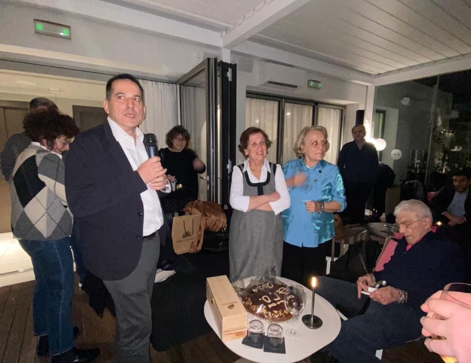 Μηνύματα Πέγκα και ραντεβού για 1η Μαρτίου