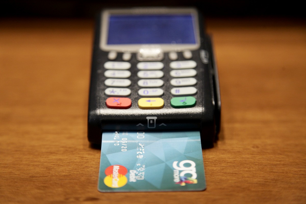 Προσαύξηση 75% για όσους δουλεύουν την 25η Μαρτίου – Πως πληρώνεται η αργία