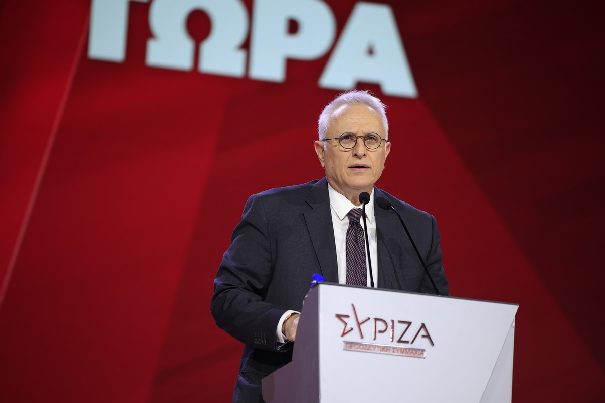 Χαμός στην ομιλία Ραγκούση – Γιουχαΐσματα και μεγάλη ένταση στο συνέδριο